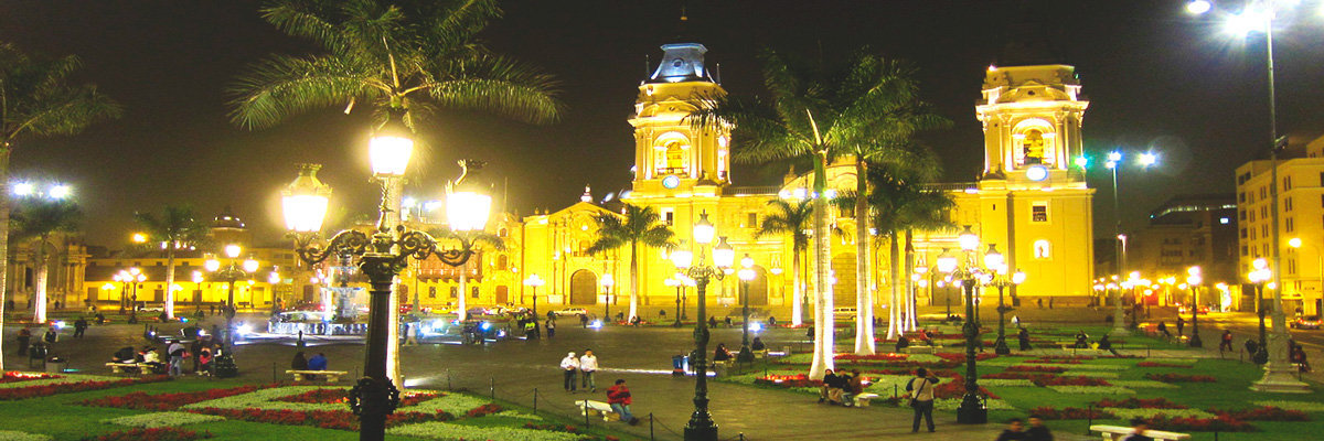 Tour pela Lima Iluminada (noite) em Lima