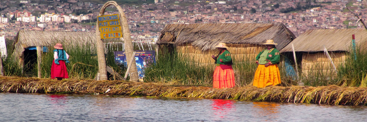 Tour pelas Ilhas dos Uros e Taquile em Puno