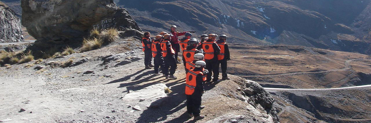 Bolivia´s Death Road Biking  in La Paz