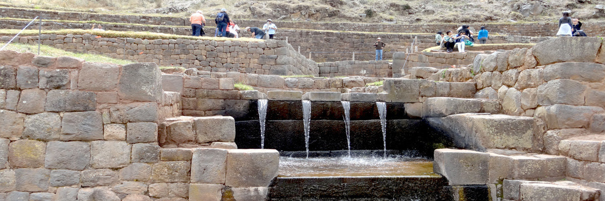 Tour ao Vale Sul (Tipon, Pikillaqta e Andahuaylillas) em Cusco